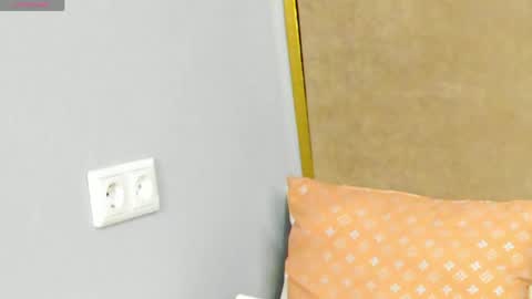 bellacandys online show from April 29, 1:32 am