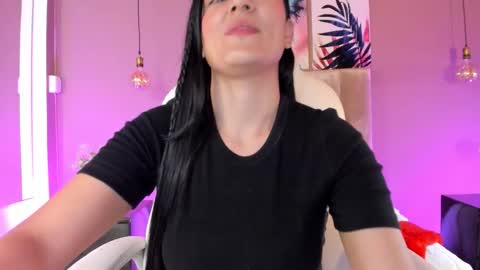 Bella Clair online show from November 14, 6:10 pm