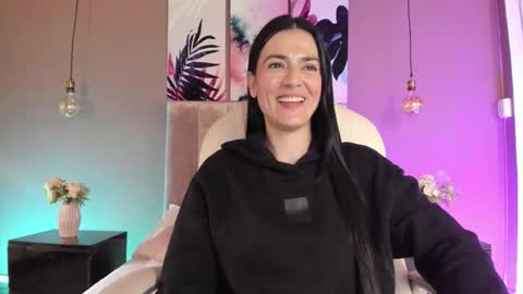 Bella Clair online show from November 6, 4:32 pm