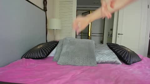 BellaFlexy online show from February 1, 1:24 am