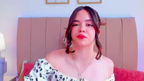 BellaFontana online show from December 4, 6:40 pm