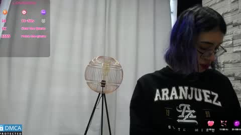   online show from February 25, 7:38 pm