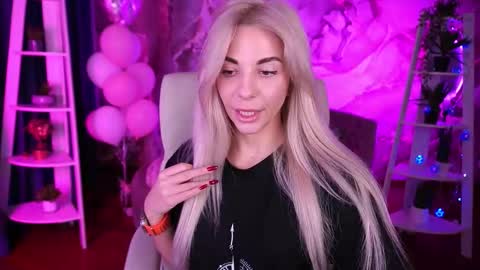 Bella online show from February 24, 3:04 pm