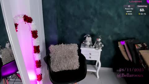 bellarooux online show from November 29, 12:02 pm