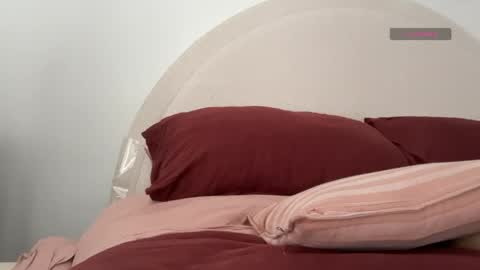 Isabella Ryder online show from April 1, 8:50 pm