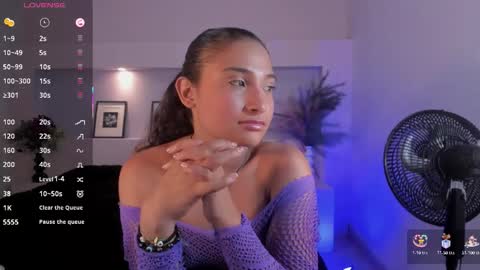 Bella online show from October 25, 7:58 pm