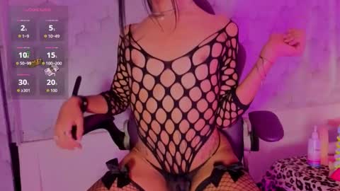 Bella online show from November 21, 10:08 pm