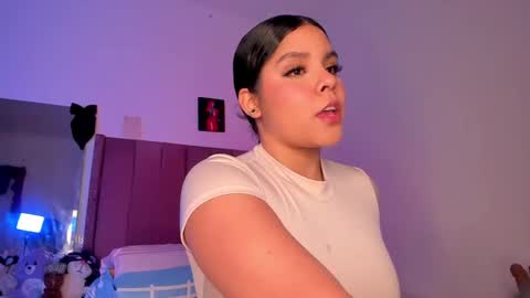 Bella online show from January 24, 8:11 pm