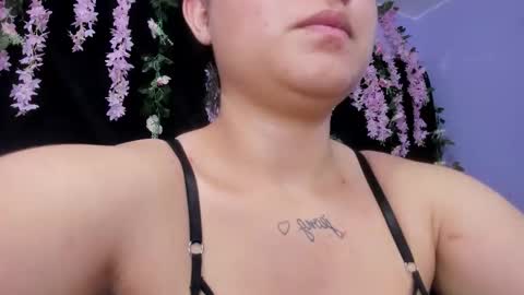 Bella online show from April 9, 7:30 pm