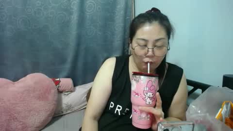 Bella online show from March 29, 3:41 am