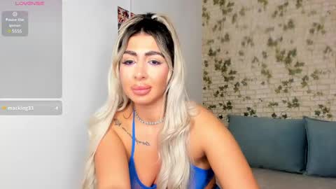 LucyJelly online show from January 4, 8:59 pm