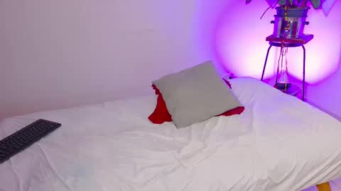 Loren Morrison online show from September 13, 8:00 pm