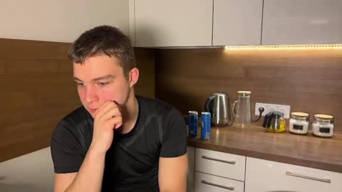 ben_harmon online show from April 13, 9:30 pm