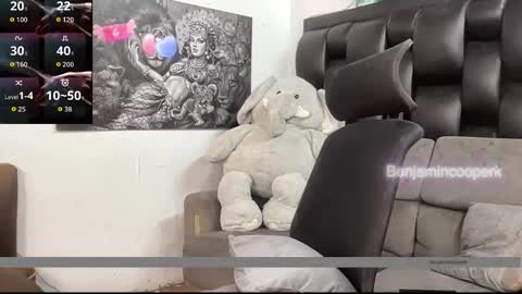 benjamincooperk online show from December 18, 6:41 am