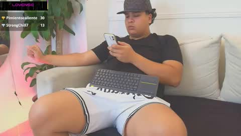 bennett_alejoo online show from October 25, 11:49 pm