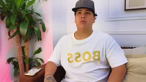 bennett_alejoo online show from March 26, 7:52 pm