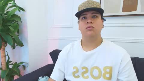 bennett_alejoo online show from November 26, 6:59 pm