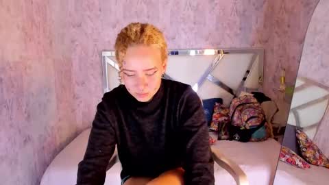 benny_wilson online show from October 24, 4:13 am