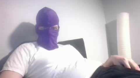 bennybueno online show from April 12, 3:10 am