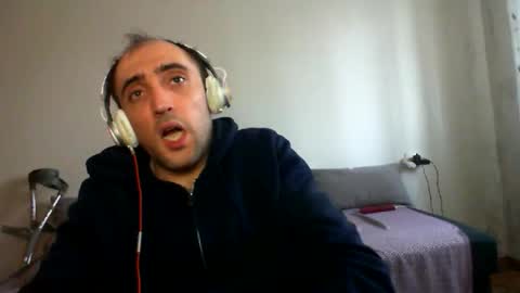 bentish online show from February 8, 2:31 pm