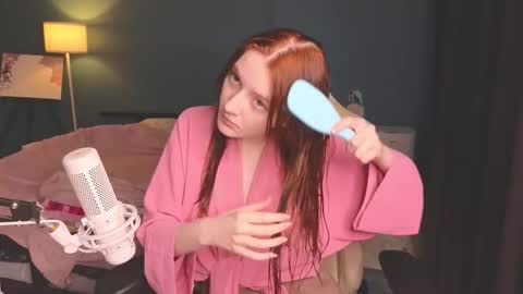 Alice online show from November 6, 10:40 am