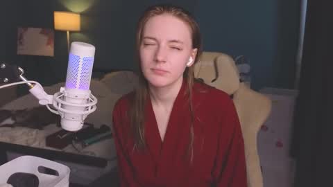 Snapshot of benty_bunny chatting on September 27, 10:24 am Alice online show from September 27, 10:24 am