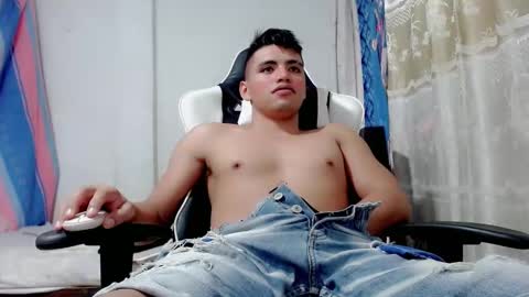 Bergon77 online show from March 7, 6:22 pm