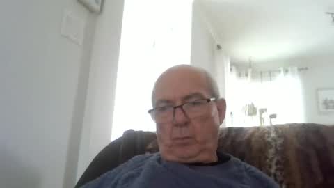 bernard1102 online show from June 5, 2:11 pm