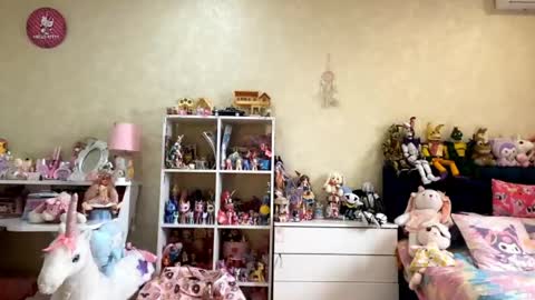 Eva  online show from April 19, 8:59 am