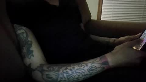 ToxicPipe757 online show from March 1, 11:42 pm