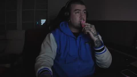 berto3389 online show from February 24, 12:57 am