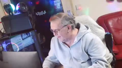 jean online show from March 3, 8:21 pm