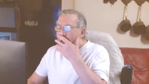 jean online show from February 11, 12:06 am