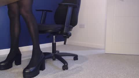 bethanyd04 online show from October 6, 2:46 pm