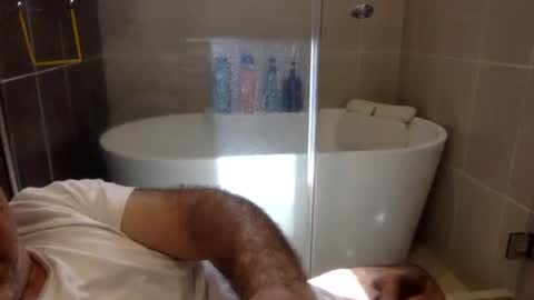Virtual Gentleman online show from May 4, 2:23 pm
