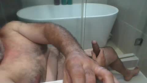 Virtual Gentleman online show from August 4, 9:44 pm