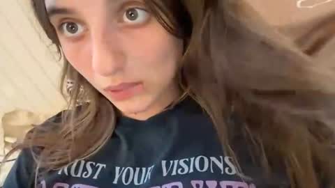 Lina online show from August 5, 4:26 pm