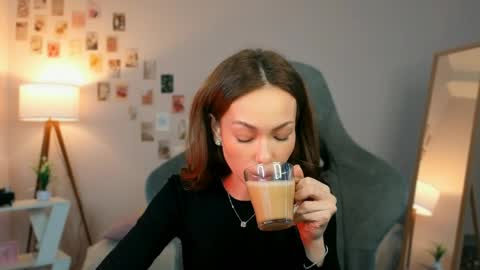 Lilly online show from March 26, 1:38 pm