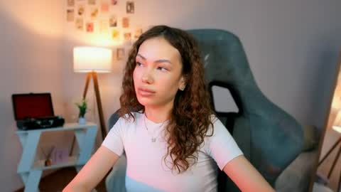 Lilly online show from April 20, 1:47 pm