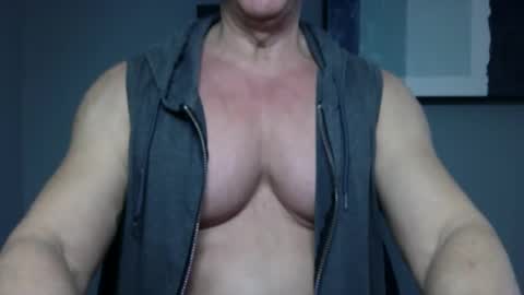 Snapshot of bgdkmuscleguy chatting on March 3, 10:31 pm BGDKMUSCLEGUY - SELECTED BY CHATURBATE AS A TOP BROADCASTER FOR 2023 online show from March 3, 10:31 pm