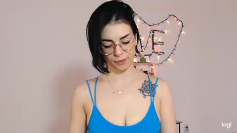 innasugarwild online show from April 22, 5:47 am