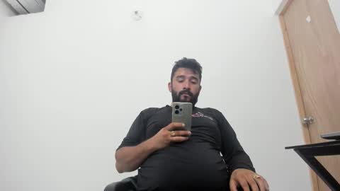 Tommy online show from November 24, 1:37 am