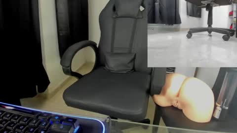 big_master420 online show from October 1, 5:45 pm