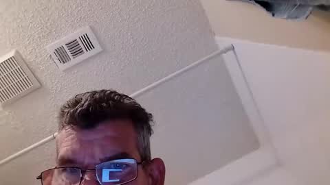 bigbikes71781 online show from December 1, 9:06 pm