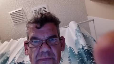 bigbikes71781 online show from December 4, 1:36 pm