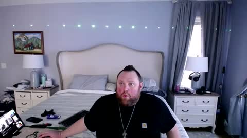 Snapshot of bigboi1o11 chatting on March 10, 1:54 pm Bigboi1o11 online show from March 10, 1:54 pm