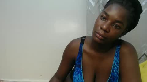 bigboobys123 online show from October 7, 4:19 am