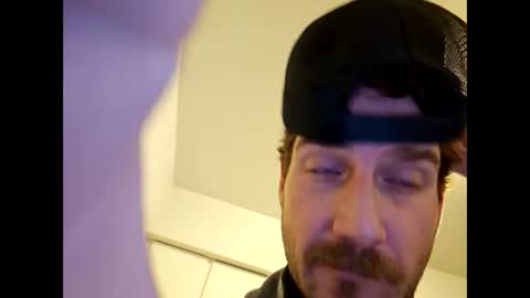 bigcanuck35 online show from December 23, 6:44 am