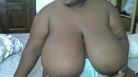 Snapshot of bigchocotities chatting on January 25, 5:07 am bigchocotities online show from January 25, 5:07 am