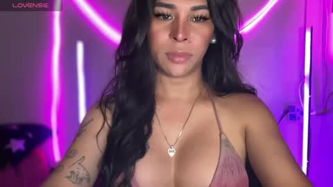 queen amanda online show from May 25, 8:20 am